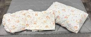 lot 438 image: Pillowfort Twin Sheet Set with Pillowcase - Unicorn Rainbow Print