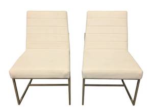 lot 578 image: Hooker Furniture Side Chairs - Cream Upholstery Pair, 22 in W x 24 in D, Seat 19 in H, Back 34 in