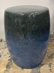 lot 970 image: Safavieh Garden Ceramic Table - Dark Blue Gradient Glaze
