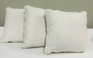 lot 345 image: White Pillows - 18x18 Inches - Set of 3