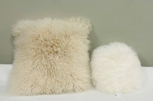 lot 350 image: Beige Faux Fur Pillow 20 x 20 in & White Faux Fur Round Pillow 14 in Diameter (Lot of 2)