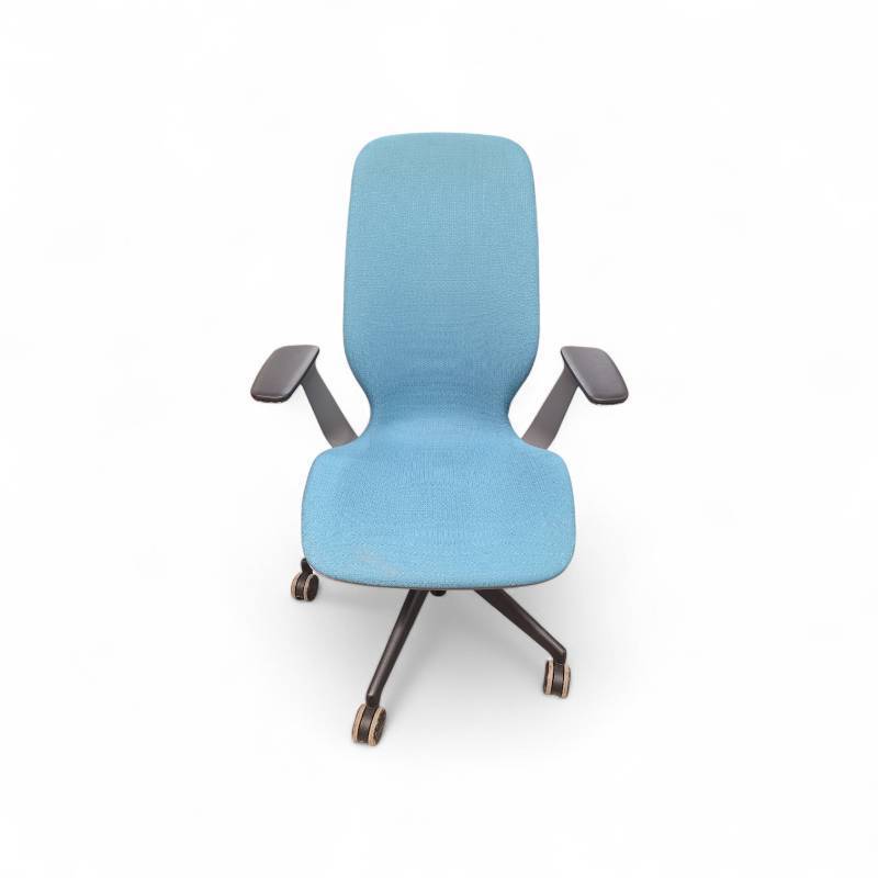 lot 22 image: Steelcase Case SilQ Task Chair Teal Retails new for $899