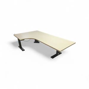 lot 157 image: Fully Adjustable Power Table 94x48xx30