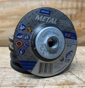 lot 119 image: Norton Metal 4-12 x14 x58 -11 lot of 5