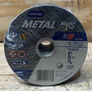 lot 120 image: Norton Metal Cut-Off Wheel 4-12 x.040 x78