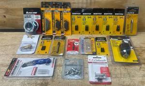 lot 133 image: Random lot of 20