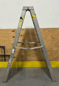 lot 152 image: Werner Step Ladder 69