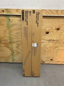 lot 233 image: Commercial Electric 4ft LED Industrial Linear Low Bay Light 9000 Lumen 5000K (lot of 2)