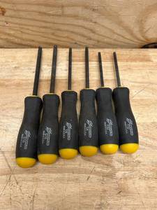 lot 252 image: Bondhus Balldriver Hex Keys (lot of 6)