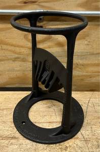 lot 317 image: Kindling Cracker 12