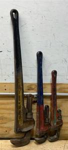 lot 324 image: Rigid Straight Pipe Wrench lot of 3