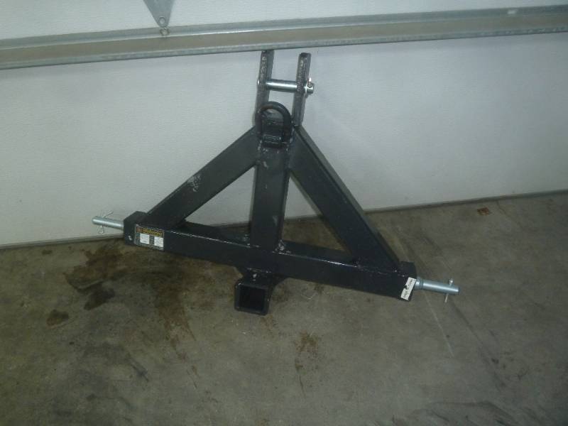 lot 101 image: Wolverine 3 Point to 2 Receiver Adapter  Black