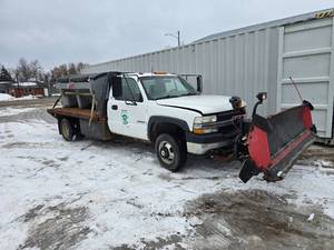 2002 Chevy Silverado Plow Truck HD3500- 4WD