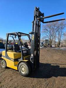lot 8 image: 2008 Yale GLP050 LP Forklift