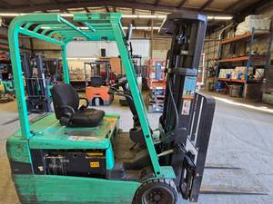 lot 18 image: 2003 Mitsubishi FB20KT 36V Electric Forklift