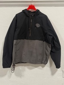 lot 26 image: Harley-Davidson Essential Colorblock Anorak Jacket - BlackGrey - Mens 2XL