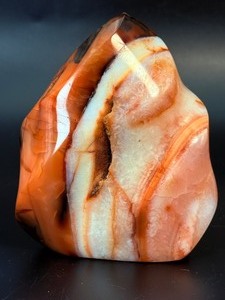 Stunning Polished Carnelian Agate Flame with Natural Druzy Pocket Madagascar Specimen. (1 lb 5.3 oz / 604 g)