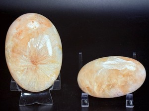 Natural Peach Scolecite &amp Stilbite Polished Palm Stones  Rare Radiating Crystal Specimens (Set of 2). (9 oz  258 g)