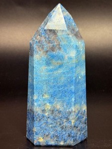 Stunning Blue Apatite Polished Tower  Vibrant Neon Blue Obelisk. (9.2 oz  261 g)
