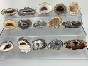Collection of 15 Natural Oco Agate Geode Polished Specimens. (2 lbs 11.5 oz  1 kg 235 g)