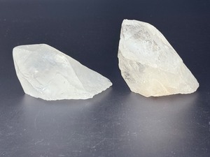 Pair of Raw Clear Quartz Crystal Points - Natural Untreated Specimen. (1 lb 10.6 oz  756 g)