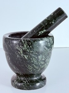 Elegant Hand-Carved Green Marble Mortar &amp Pestle. (2 lbs 15.3 oz  1 kg 342 g)