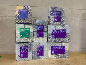lot 304 image: LOT OF 8 up&up Facial Tissues
