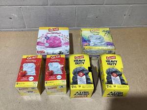 lot 132 image: LOT OF 6 Glad Trash Bags