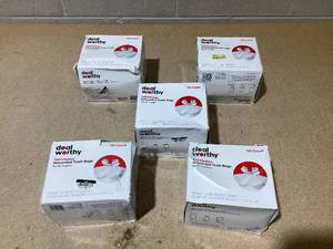 lot 136 image: LOT OF 5 Dealworthy Trash Bags