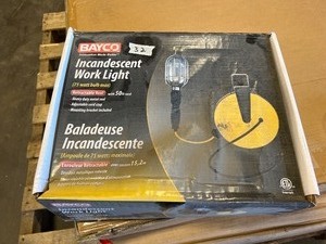 lot 32 image: Batch - Incandescent Work Light - Retractable Reel - 50 ft Cord
