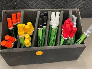lot 24 image: Forney Yellow Paint Marker Set - Markers in Tray