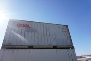 lot 33 image: 20 Storage Container