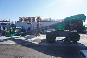 lot 18 image: 2015 Sky Jack Model SJ61T Telescoping 4 x 4 Boom Lift