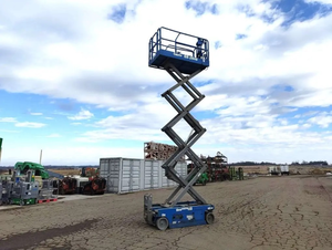 lot 21 image: 2016 Genie Model GS2646 Electric Scissors Lift