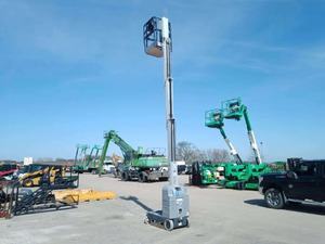 lot 22 image: 2018 Genie Model 20MVL Vertical Mast Lift