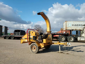lot 29 image: 2015 Vermeer Model BC700XL Tow Behind Wood Chipper