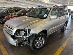 lot 10 image: 2006 Toyota Highlander V6