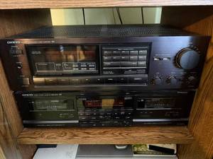 lot 3 image: Onkyo TX-830 Tuner Amplifier & TA-RW470 Cassette Deck (Deck AB) Vintage Hi-Fi System