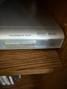 Philips DVD Player - Progressive Scan, DivX & Dolby Digital w Remote