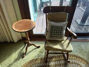 lot 22 image: Rocking Chair & Round Side Table - Vintage Wood