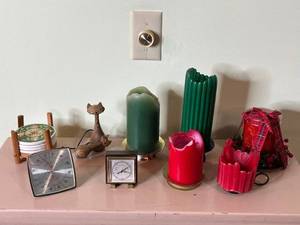 lot 64 image: Misc VTG Decor Lot of Candles & Airguide Temperature & Humidity Dial Clock - Vintage Square Instrument