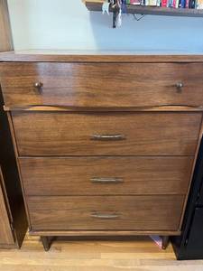 lot 109 image: Wood Dresser with Top Drawers - Vintage Mid-Century Style w Assorted Linens