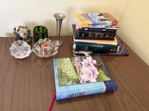 lot 117 image: Decorative Glass Candle Holders & Books - Home Decor Lot