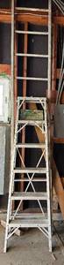 lot 195 image: Sears WM-4 Step Ladder - Medium Duty Steel, 225 Lb Capacity