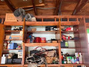 lot 206 image: Assorted Household Items, Tools & Garden Supplies - quantities unverified