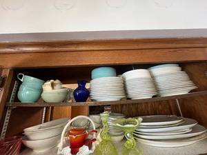 lot 232 image: Noritake Japan Porcelain Dinnerware - Floral Gold Rim Plates, Teacups & Turquoise Mugs