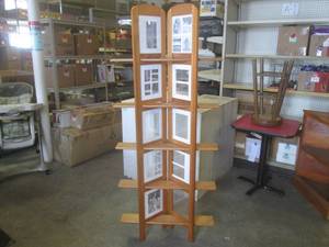 lot 51 image: (EW1) Wood 5-Tier Picture Frame She...