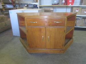 lot 53 image: (FRNT) Vintage Wood TVEntertainmen...