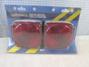 lot 90 image: (H-1) New Optronics Trailer Light K...