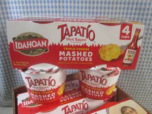 lot 144 image: (C-1) 12 Cups Triple Cheese Hot Sau...